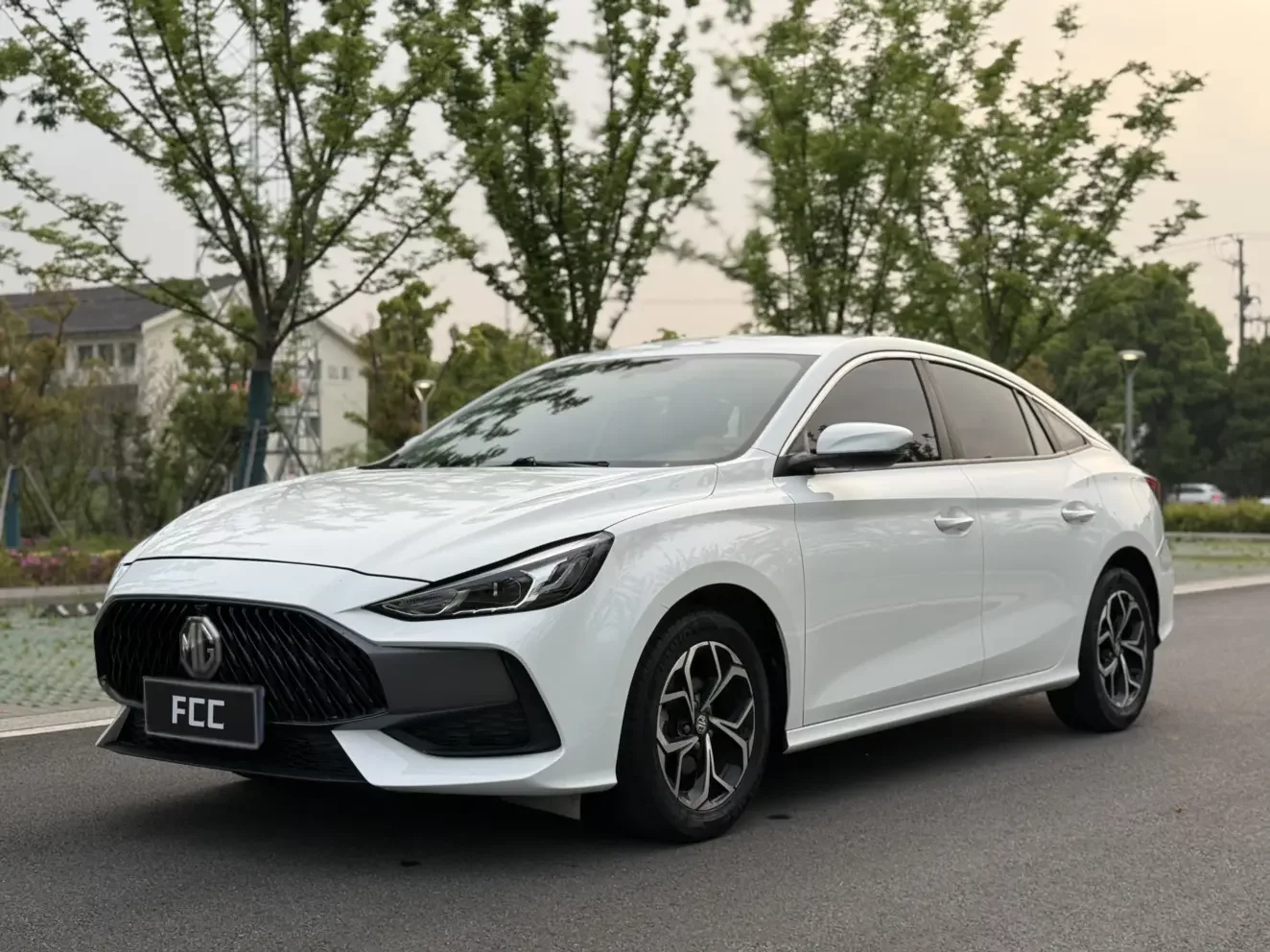 MG 5