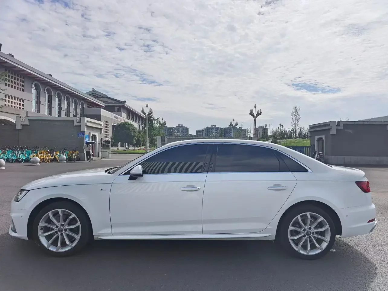 Audi A4L