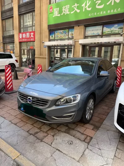 Volvo S60