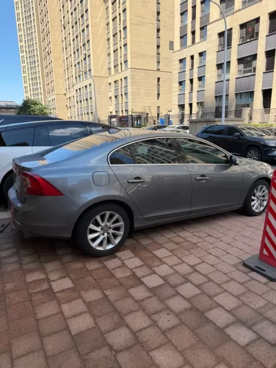 Volvo S60