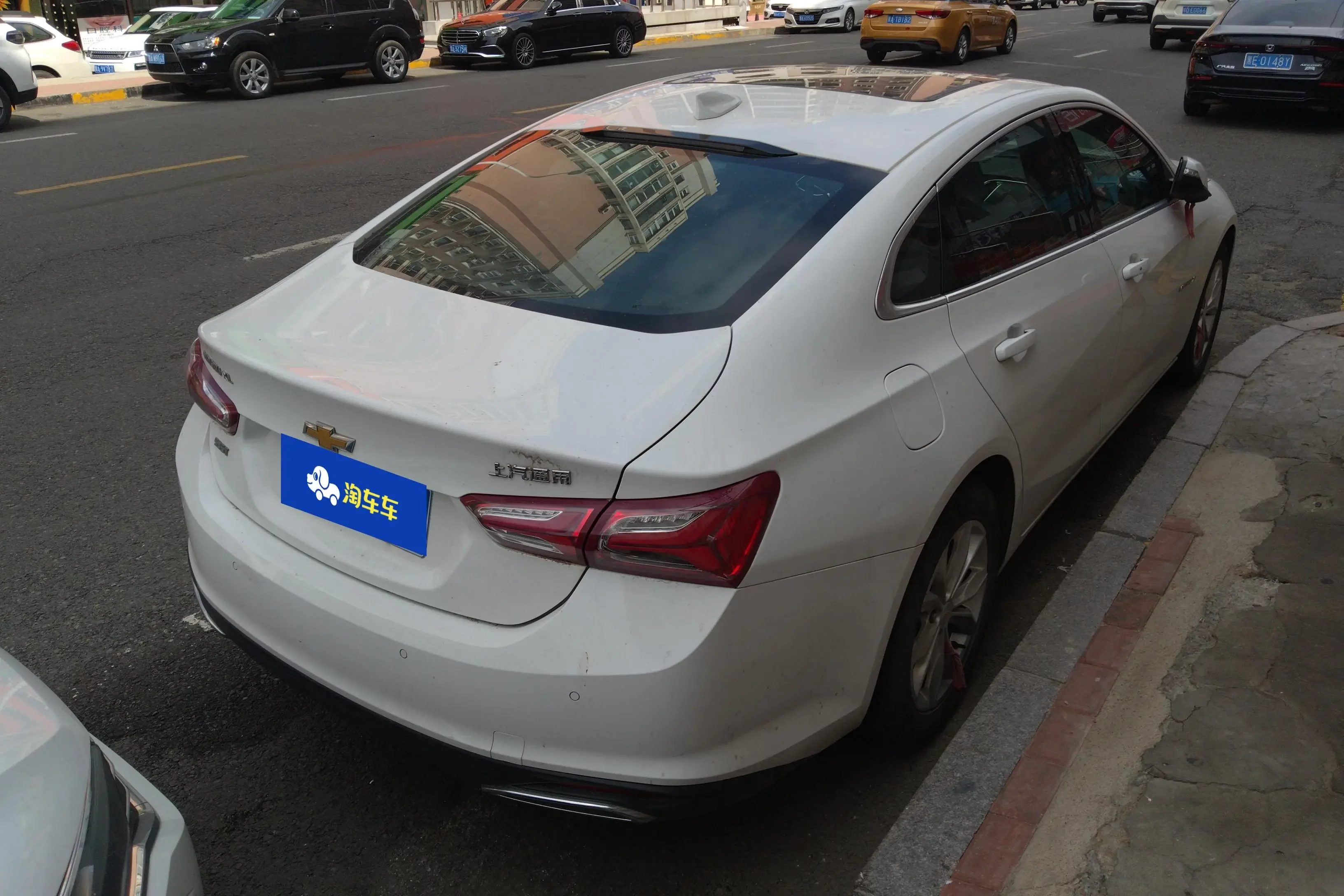 Chevrolet Malibu XL