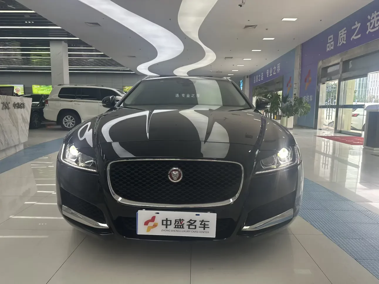 Jaguar XF