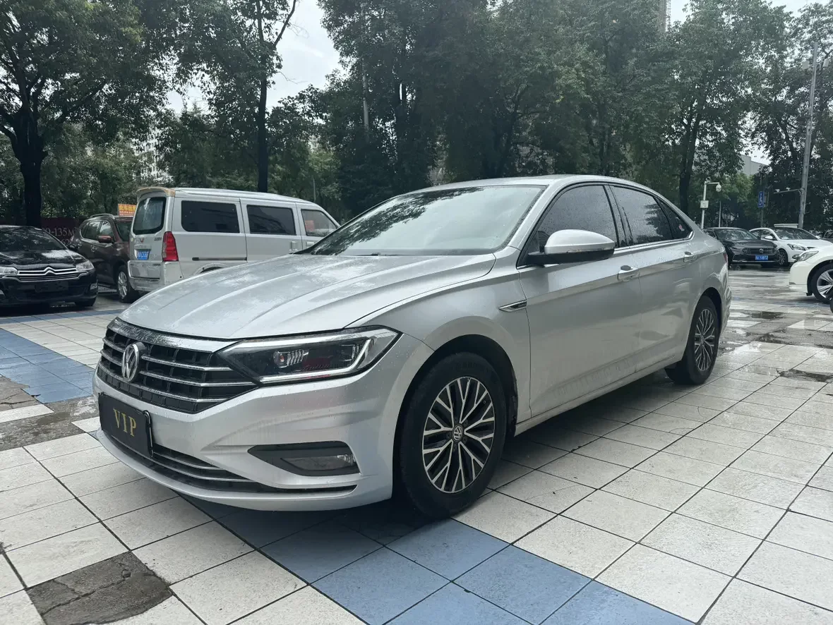Volkswagen Sagitar