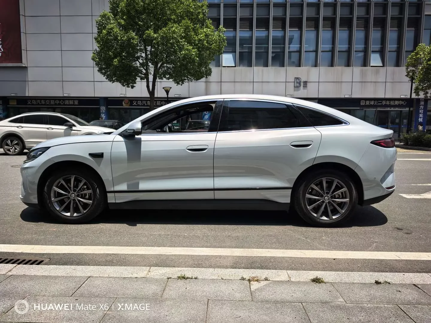 BYD Qin L EV