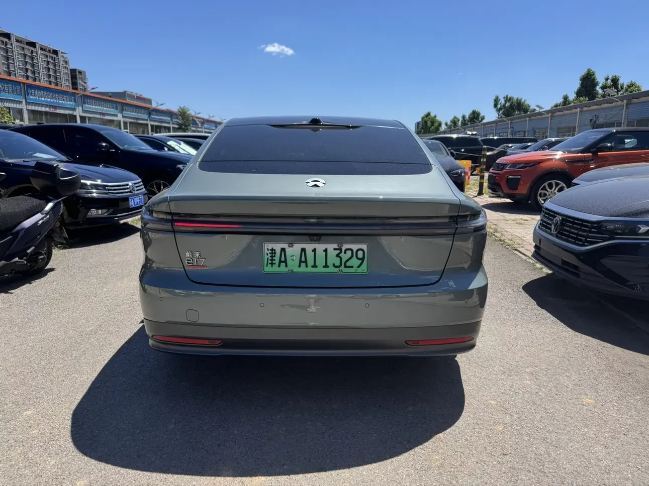 NIO ET7
