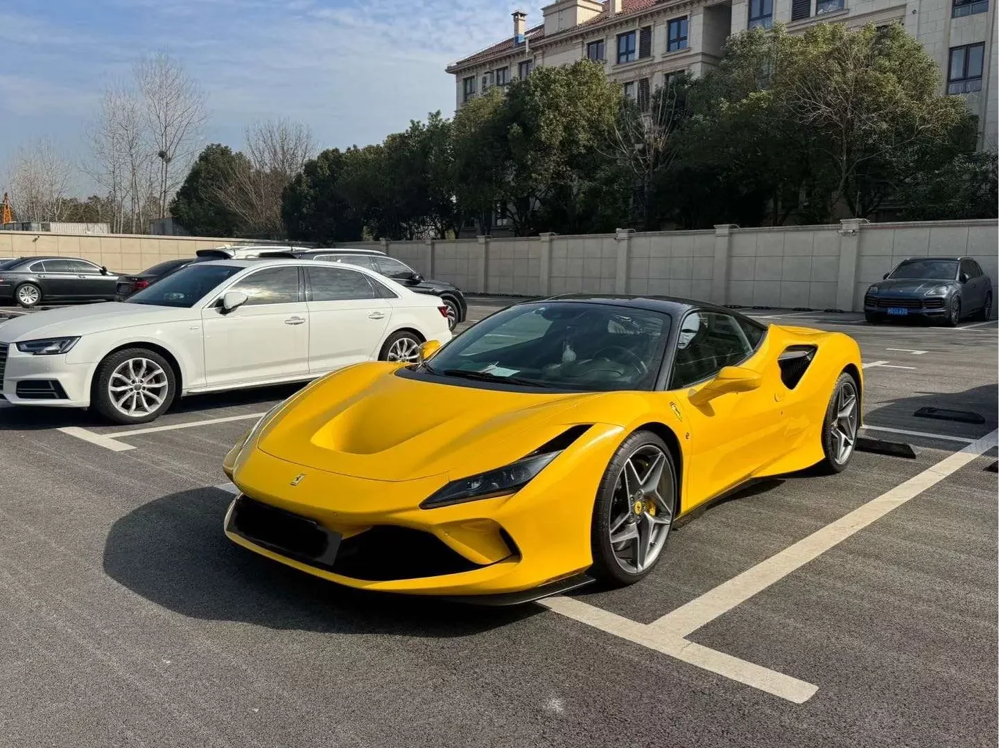 Ferrari F8