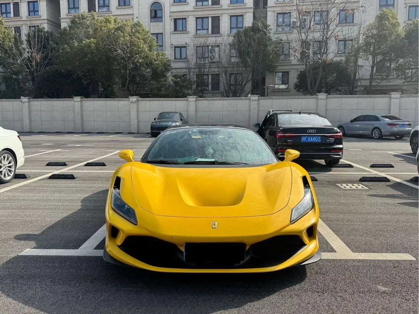 Ferrari F8