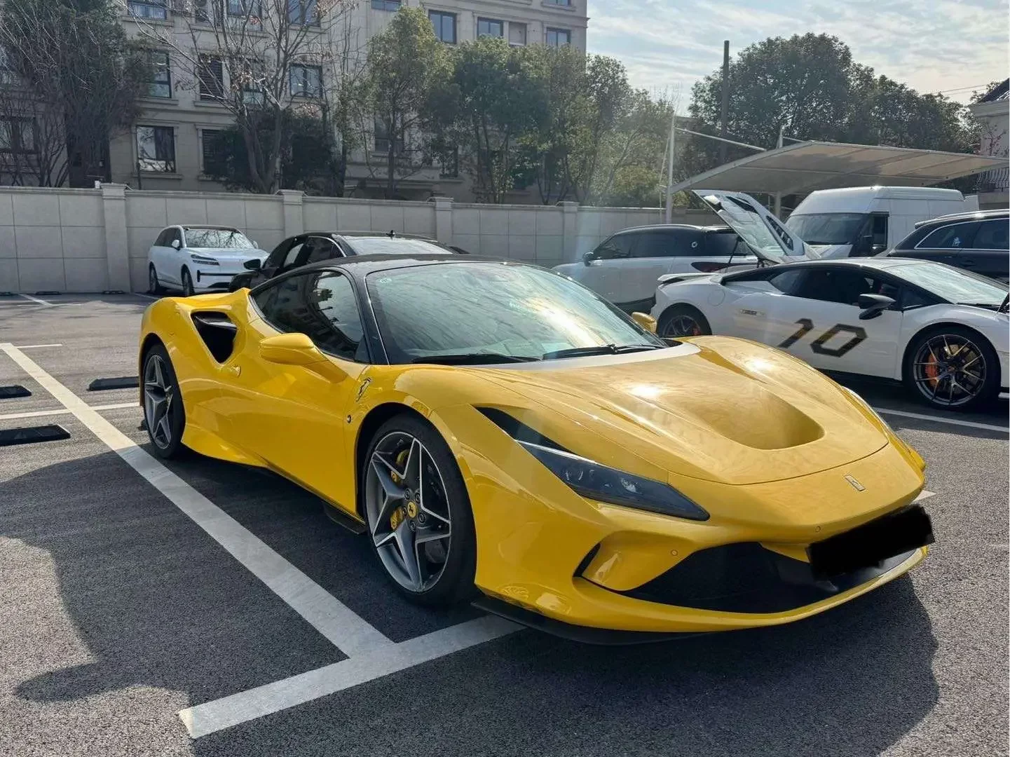 Ferrari F8