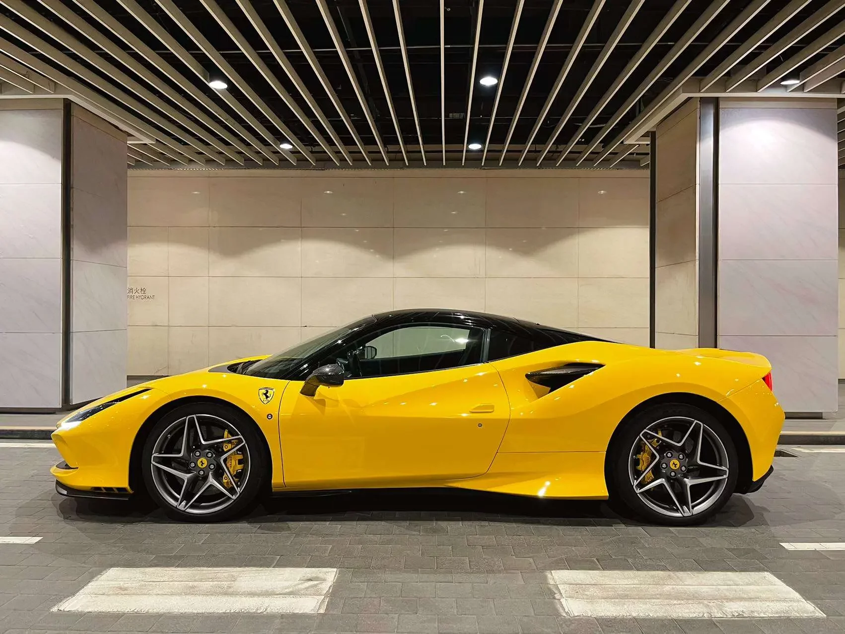 Ferrari F8