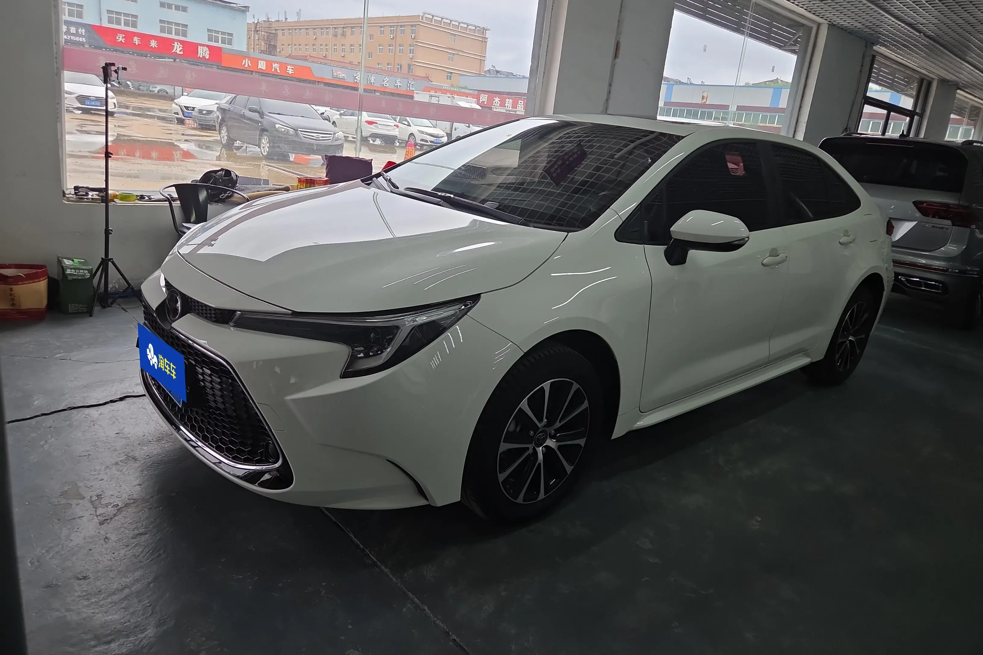 Toyota Levin (Lei Ling)  из Китая