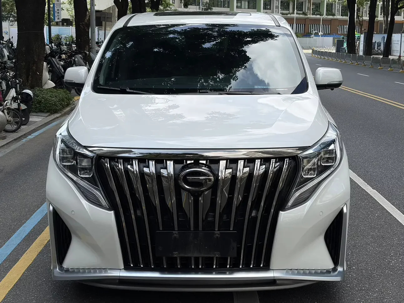 GAC Trumpchi M8