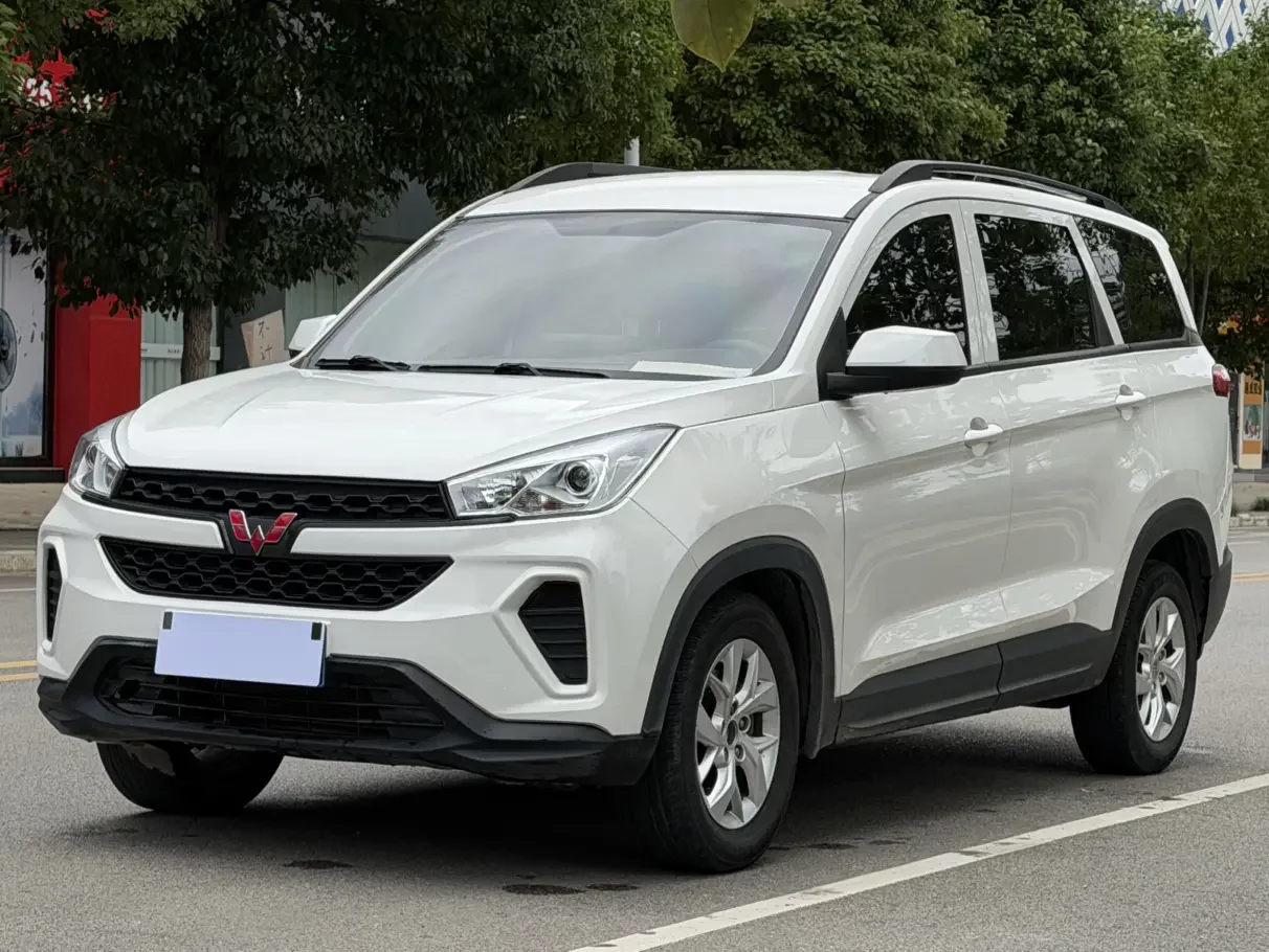 Wuling Hongguang S3