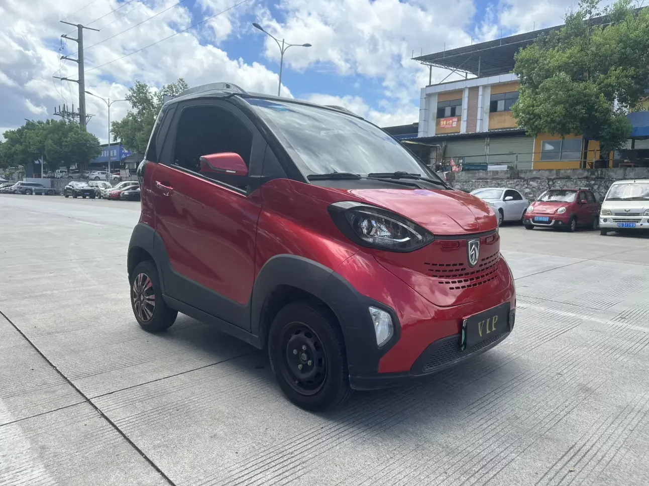 Baojun E100