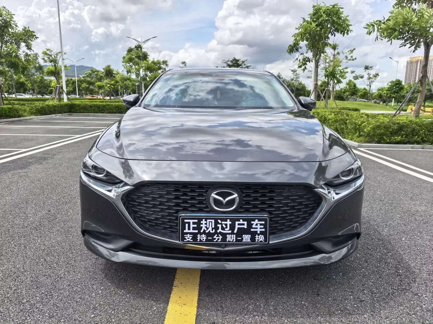 Mazda Axela (3)