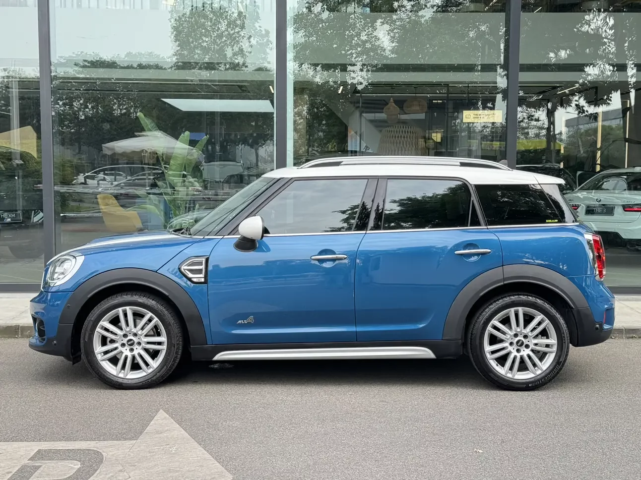 MINI COUNTRYMAN