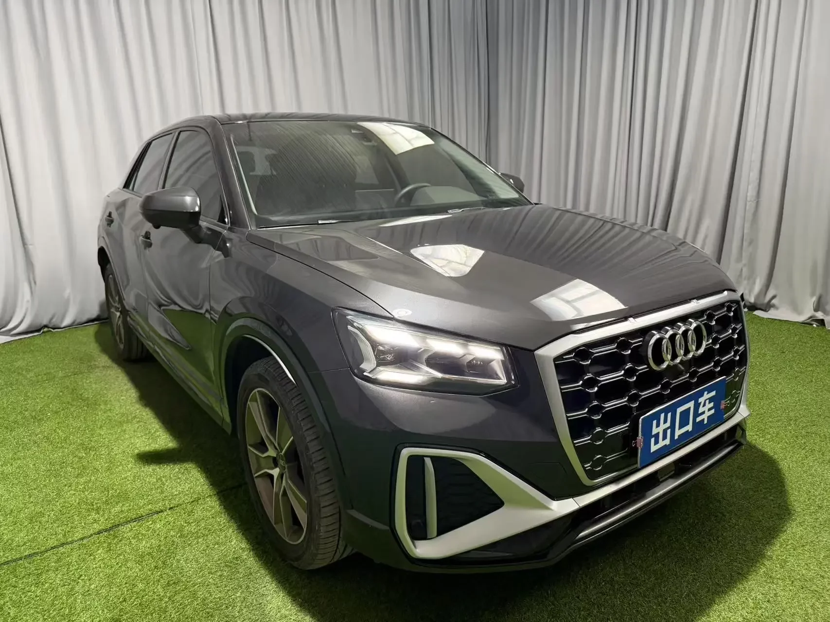 Audi Q2L