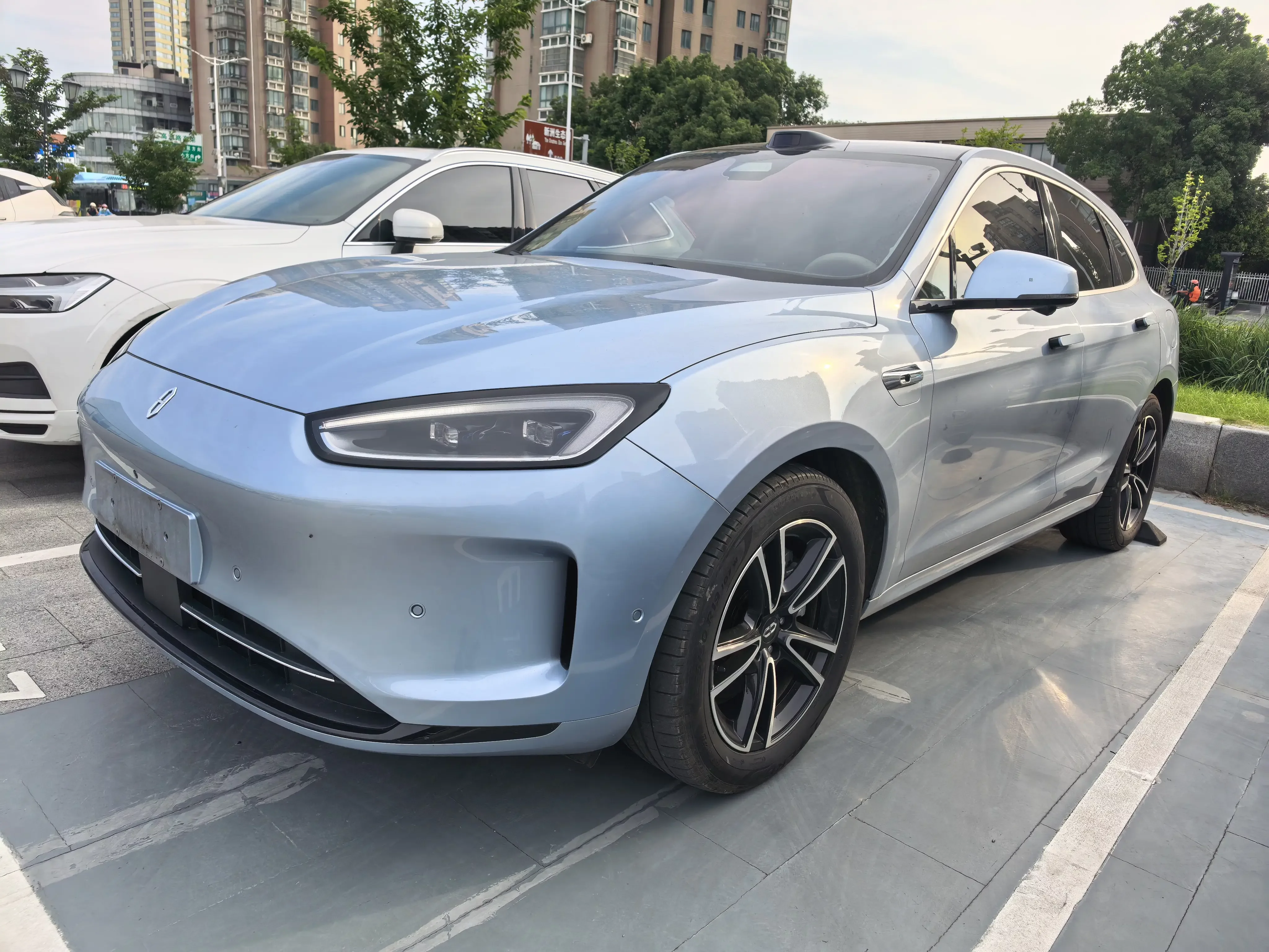 AITO M5 (Wenjie M5)