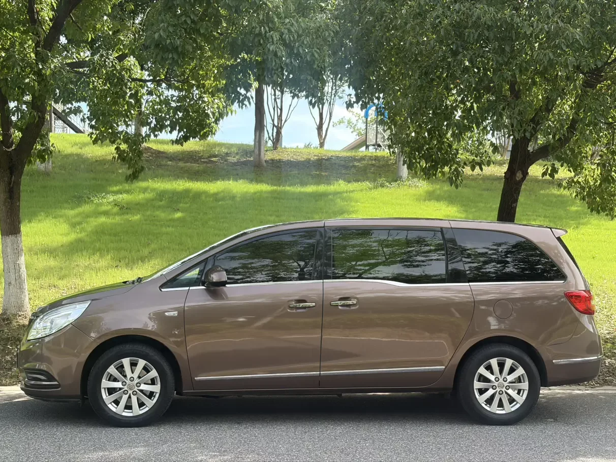 Buick GL8