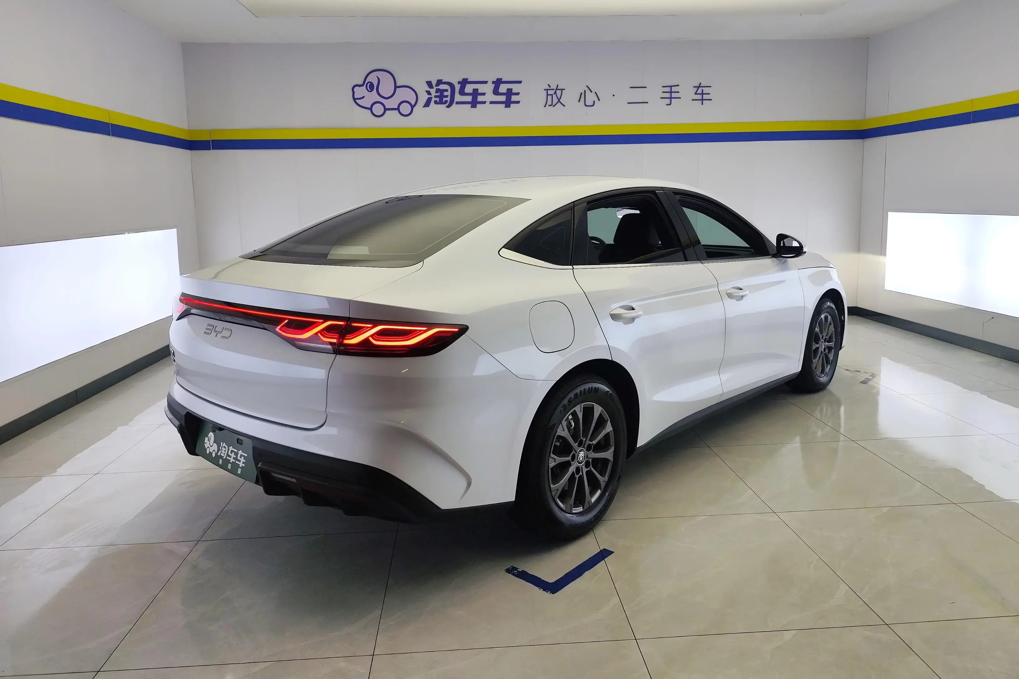 BYD Qin L DM