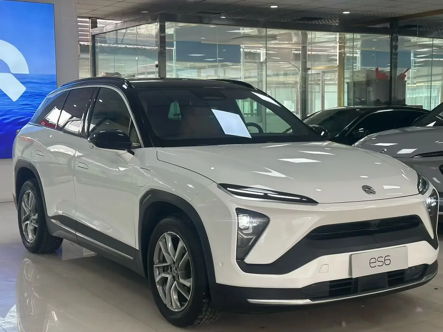 NIO ES6