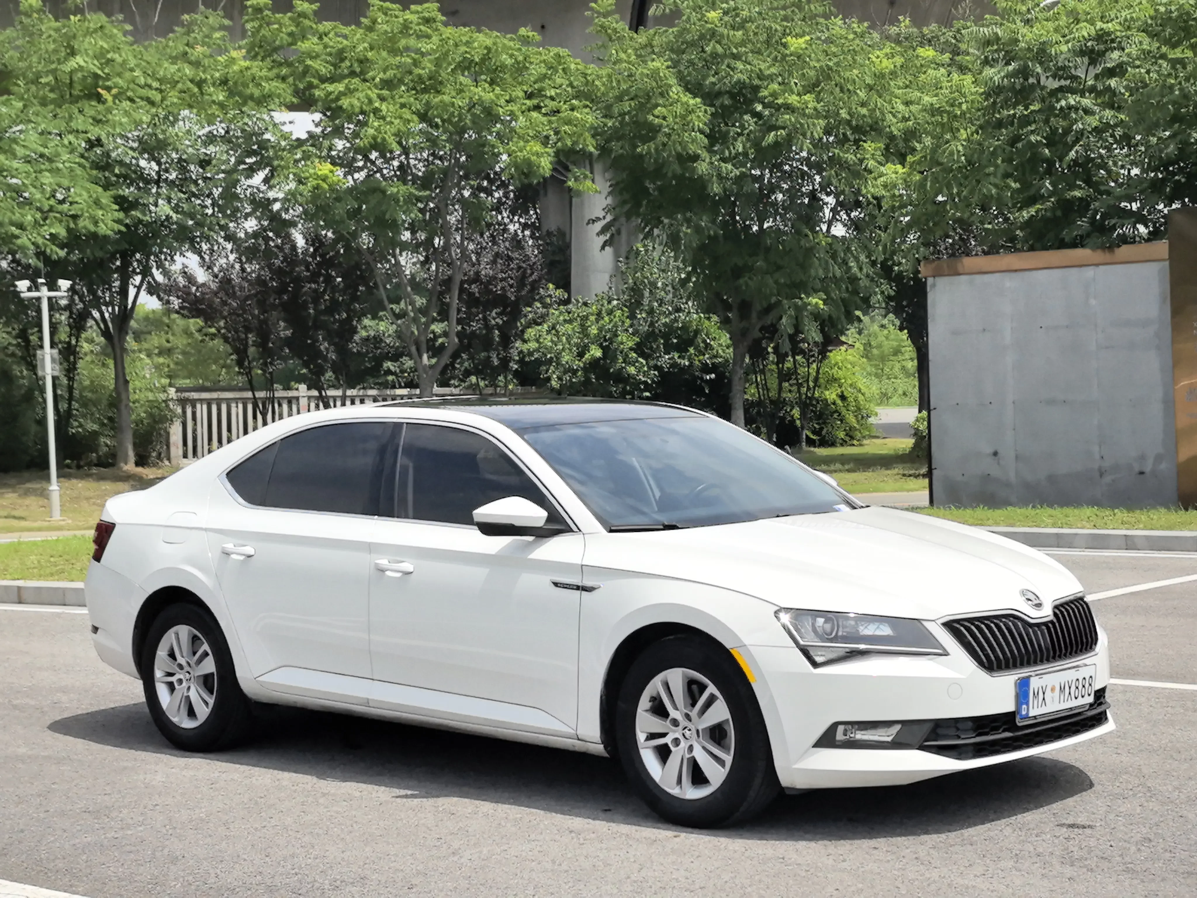 Skoda SuperB