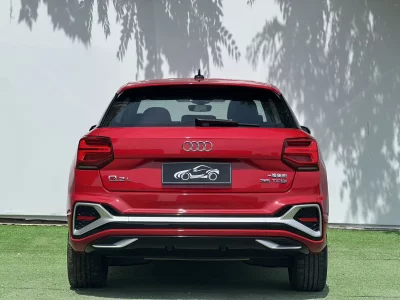 Audi Q2L