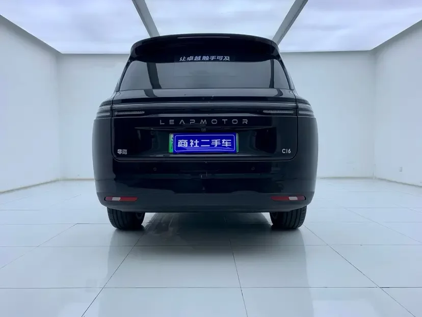Leapmotor C16