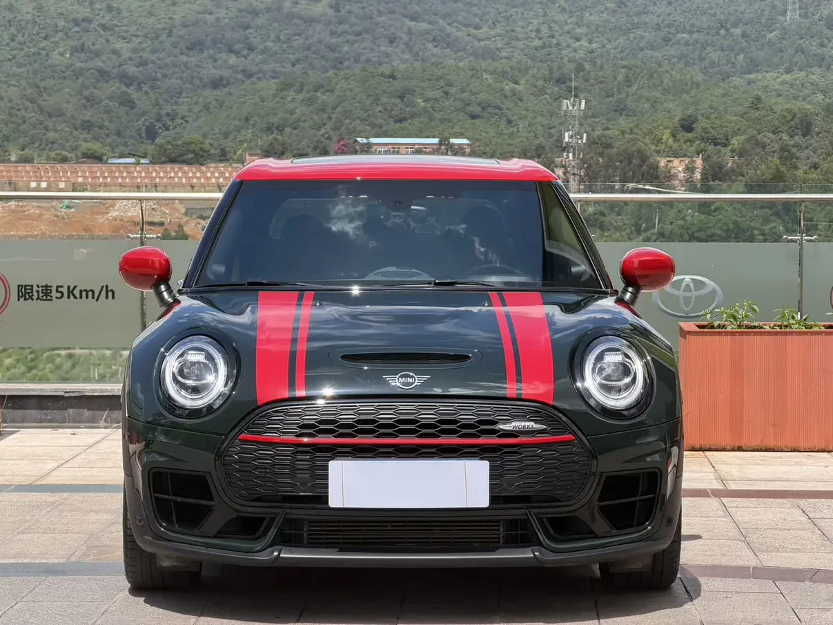 MINI JCW CLUBMAN