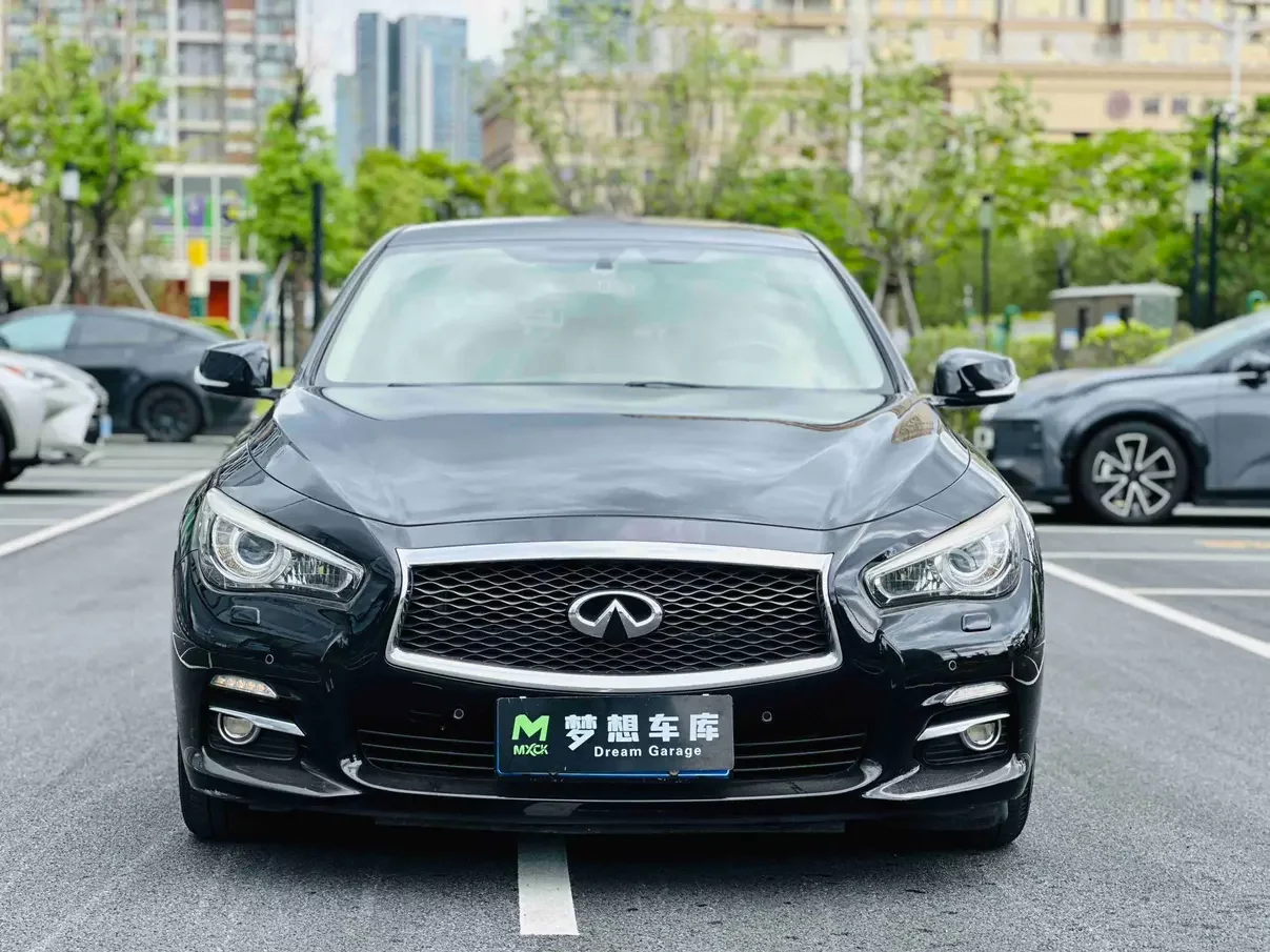 Infiniti Q50