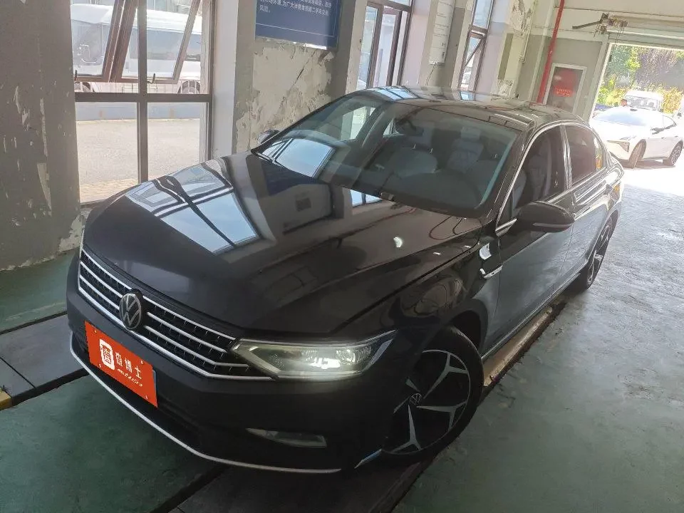 Volkswagen Magotan