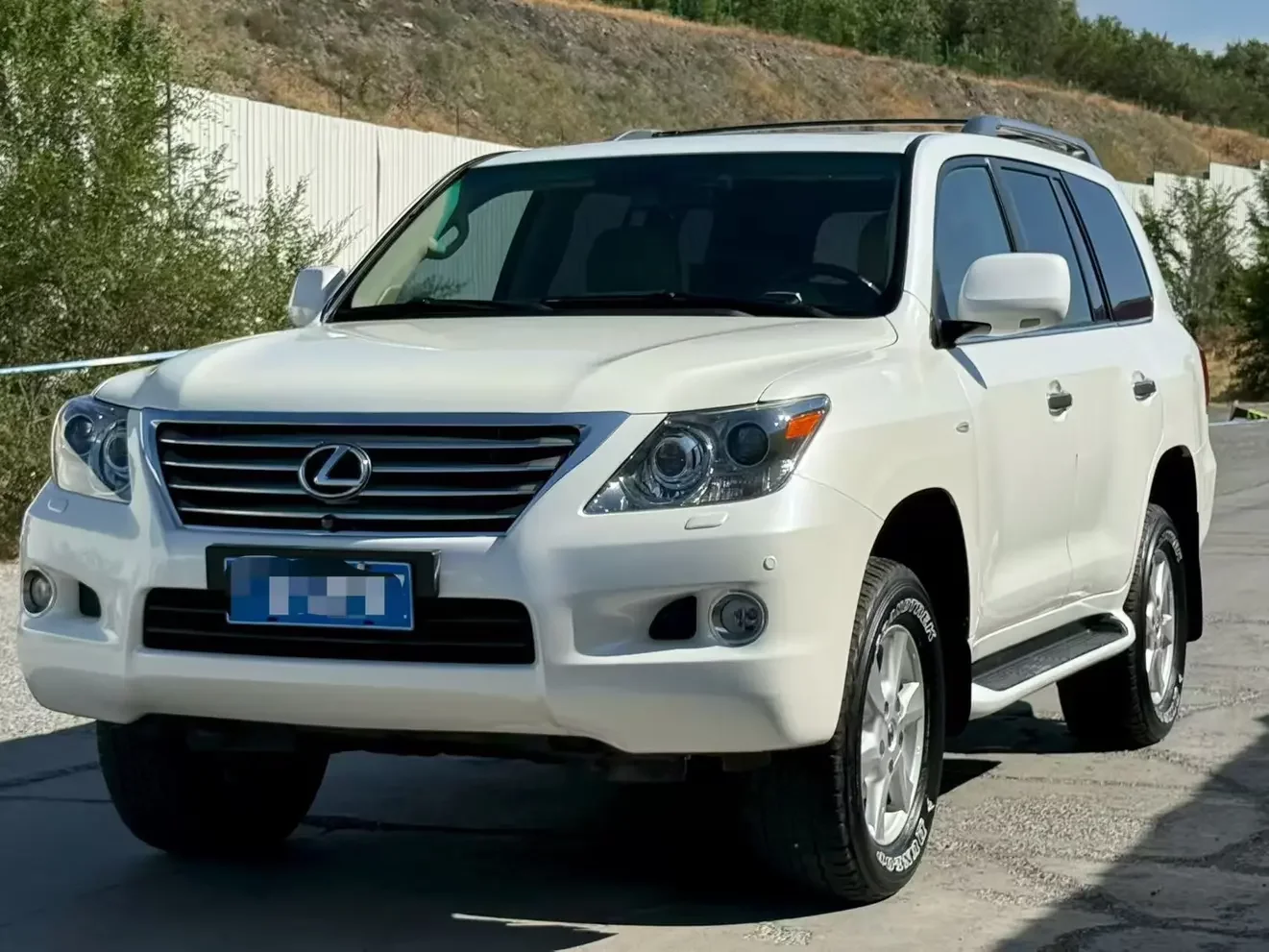 Lexus LX