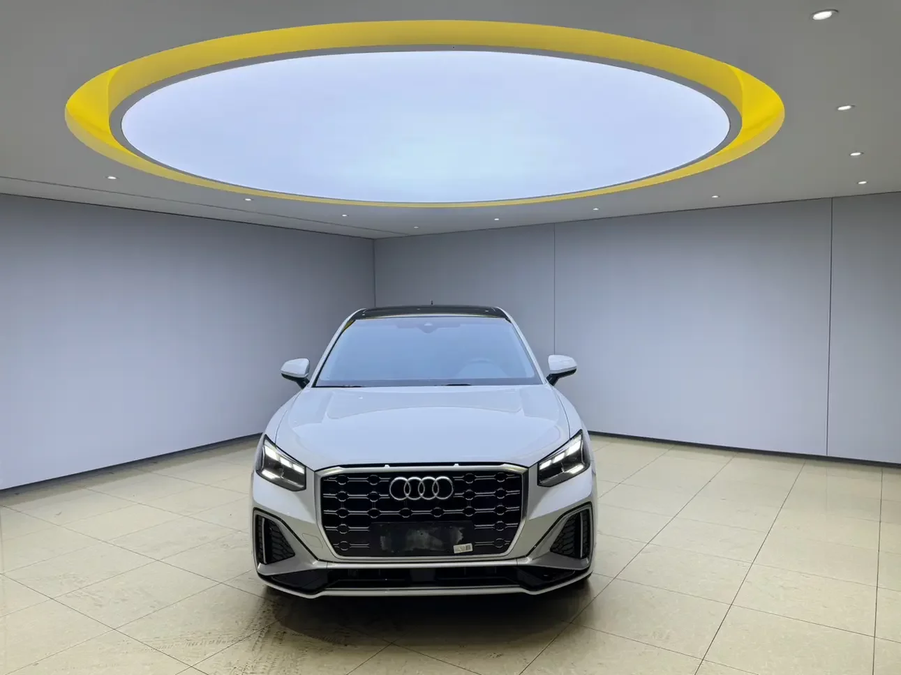 Audi Q2L