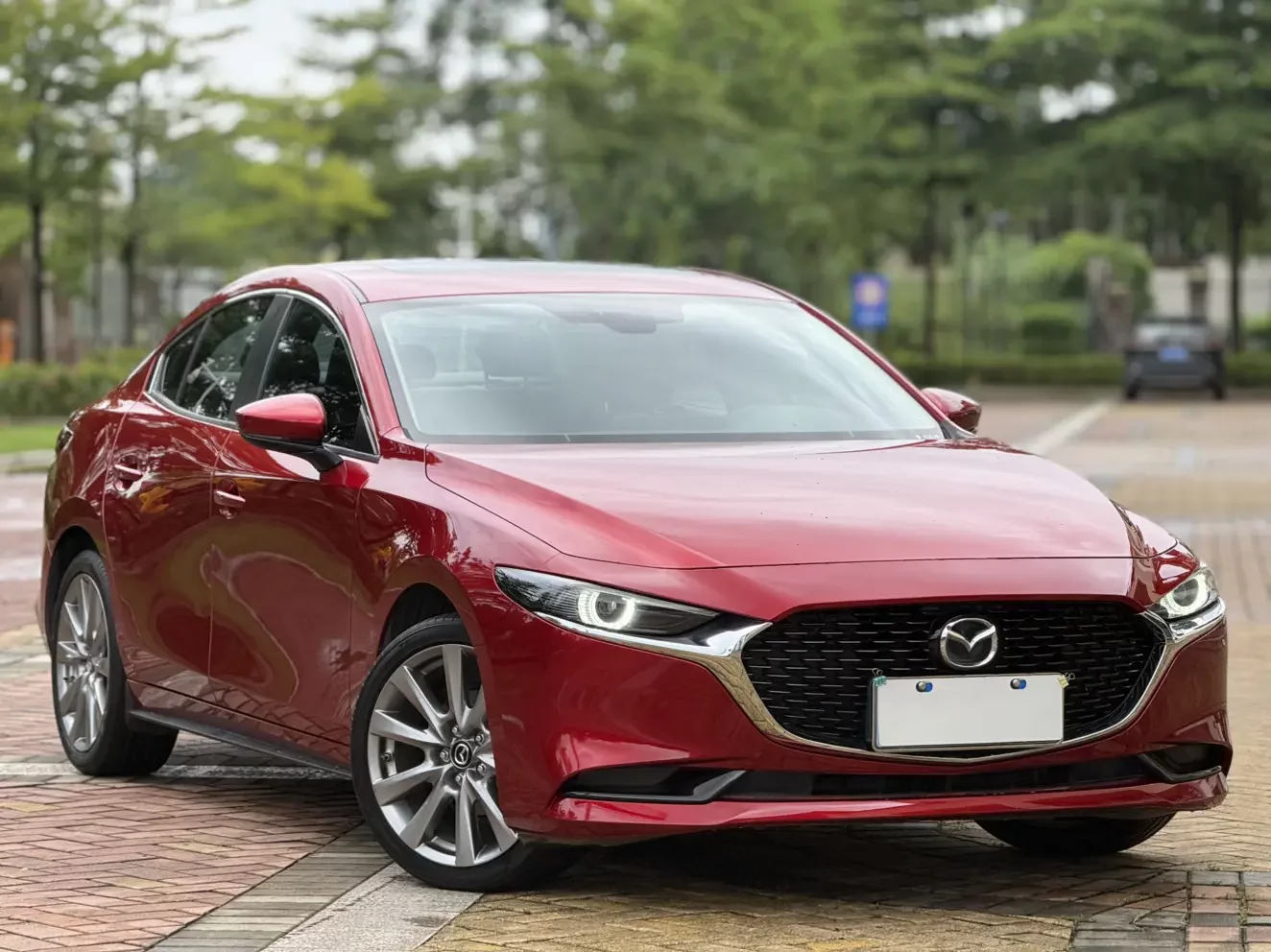 Mazda Axela (3)