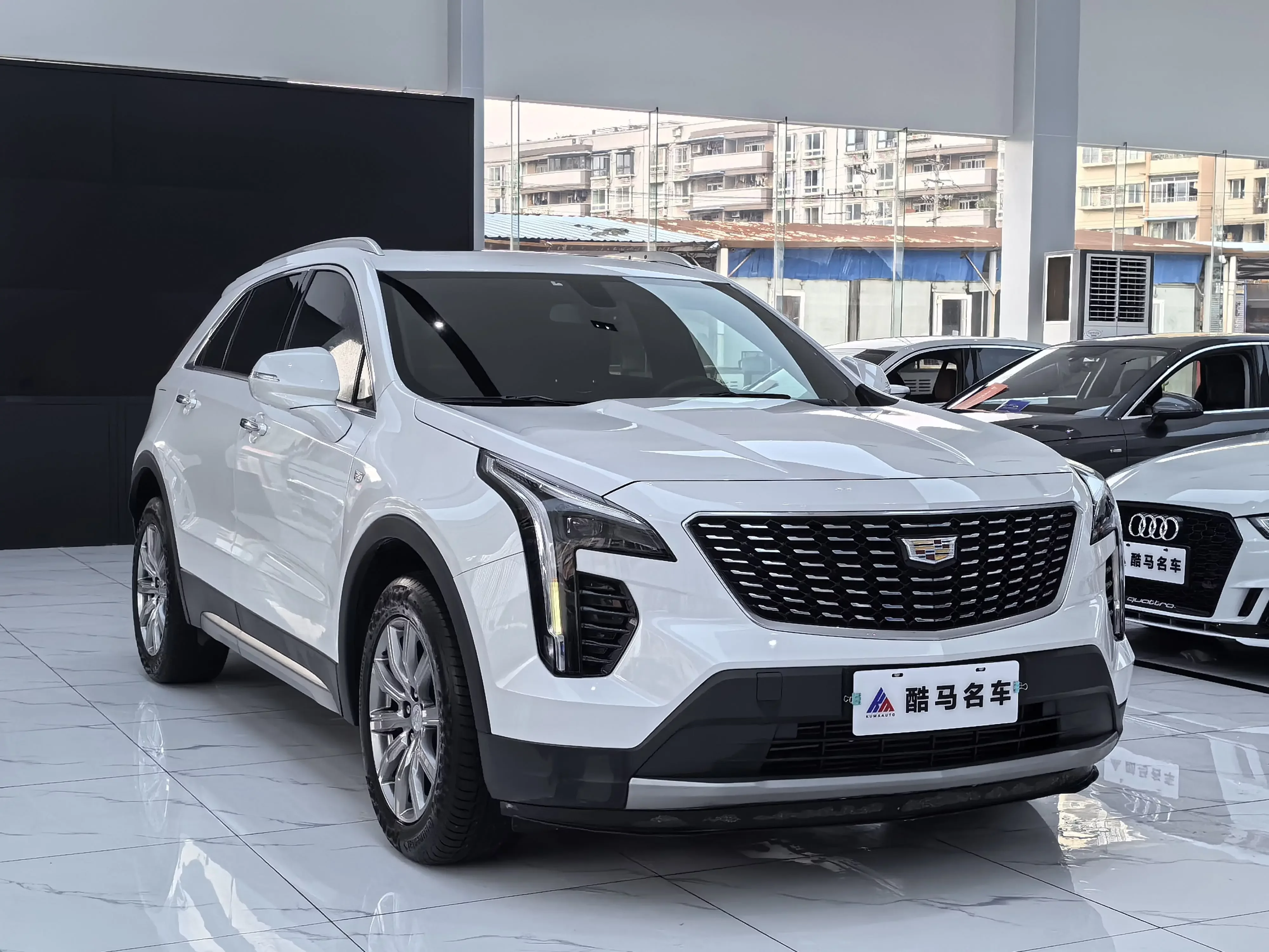 Cadillac XT4