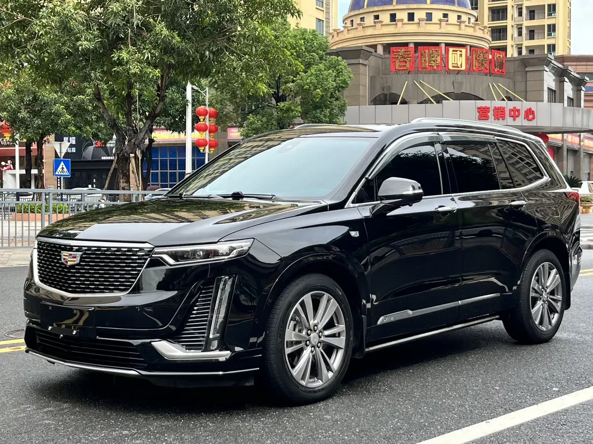 Cadillac XT6
