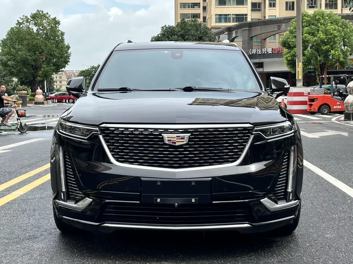 Cadillac XT6