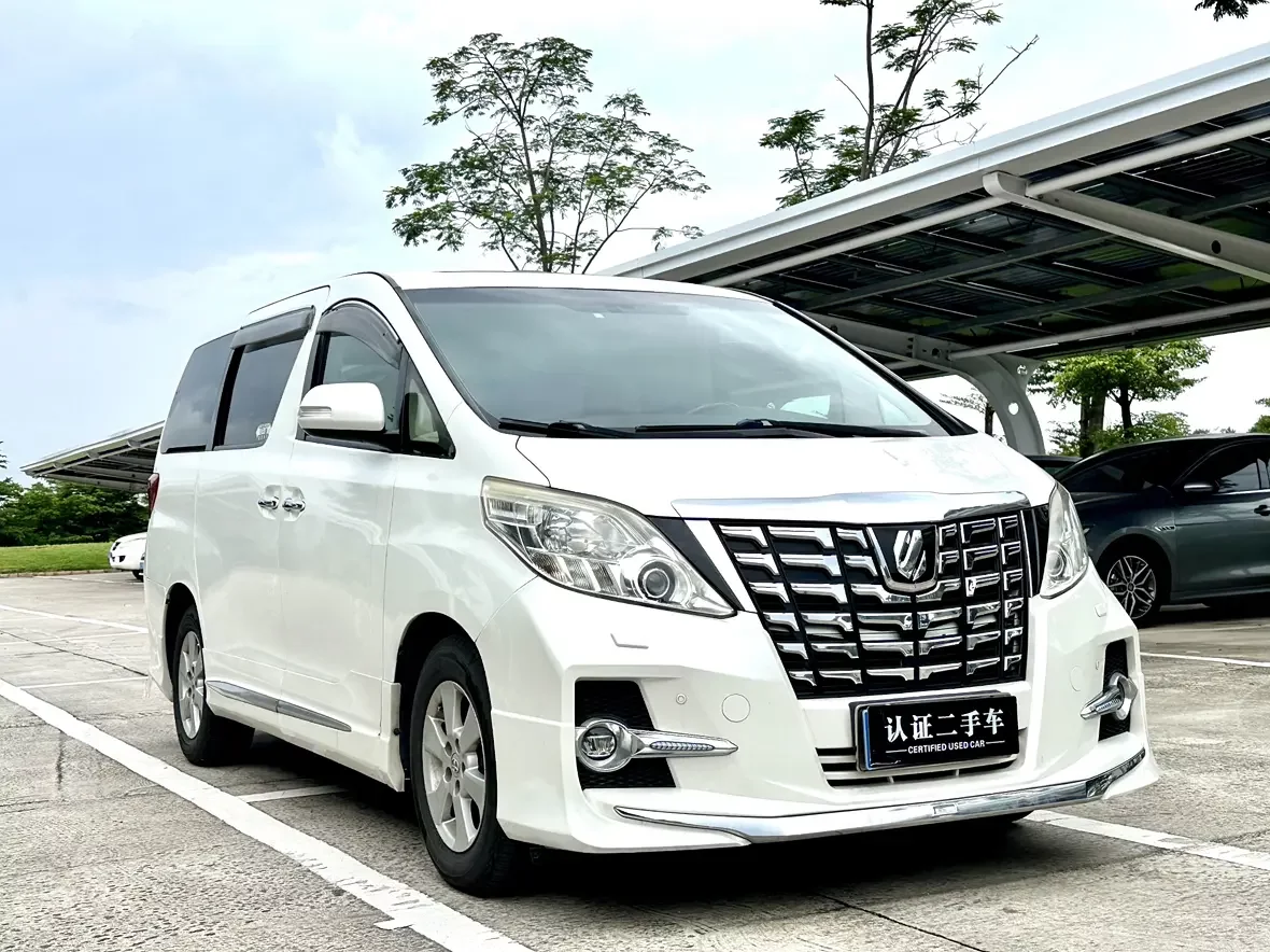 Toyota Alphard (Elfa)