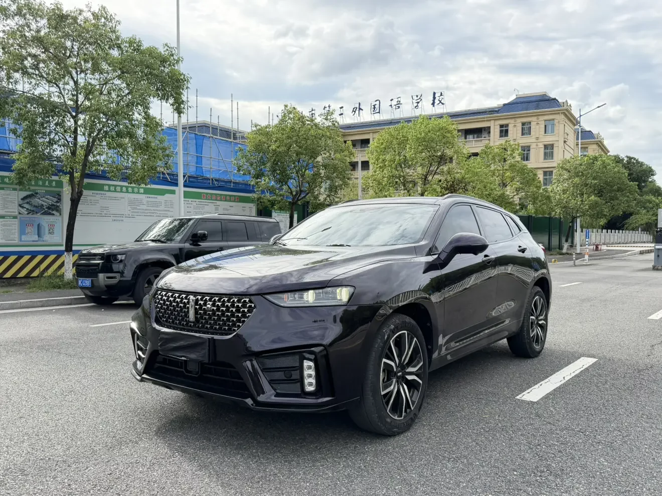 Wey Wei brand VV7