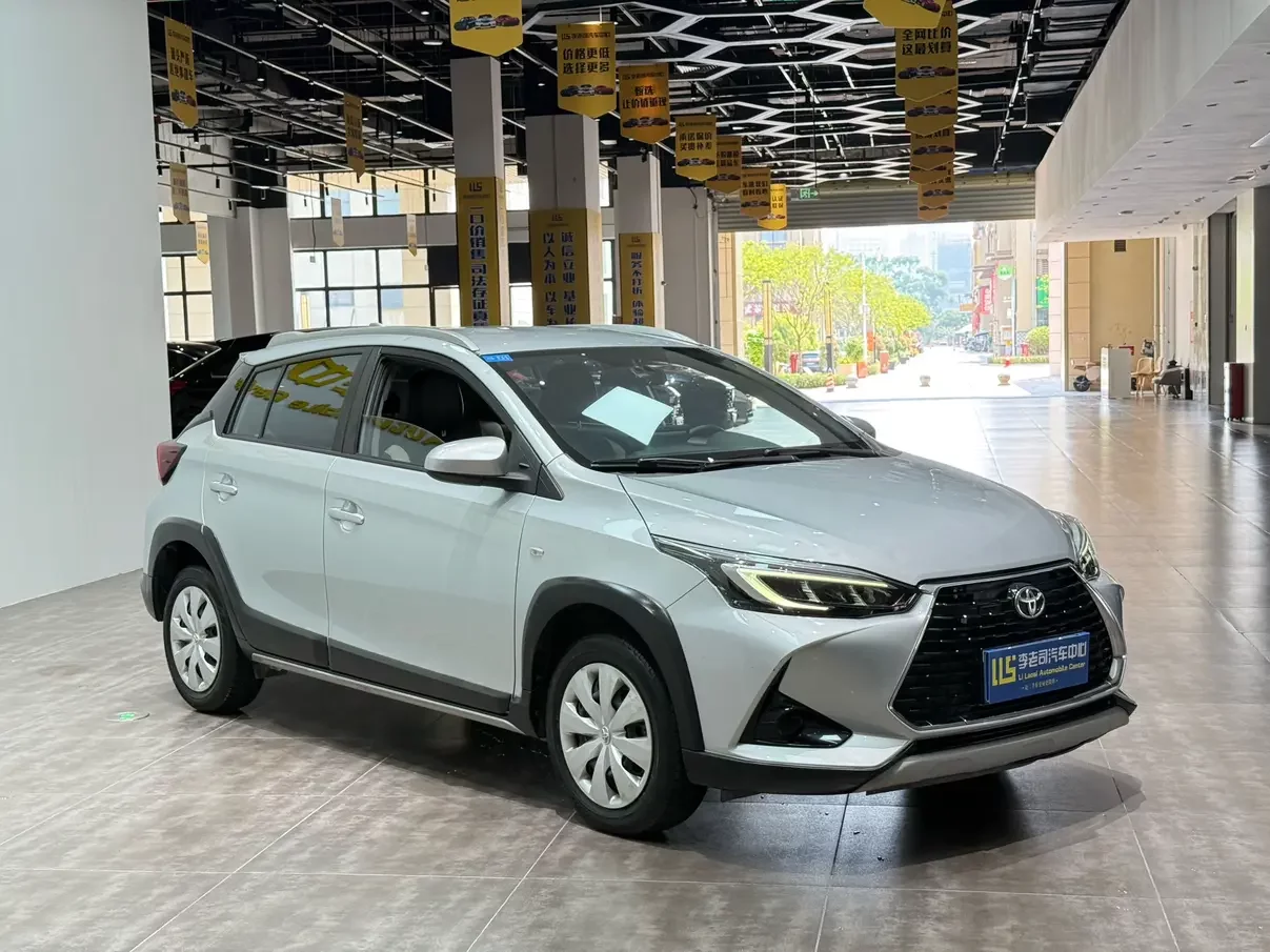 Toyota Yaris L