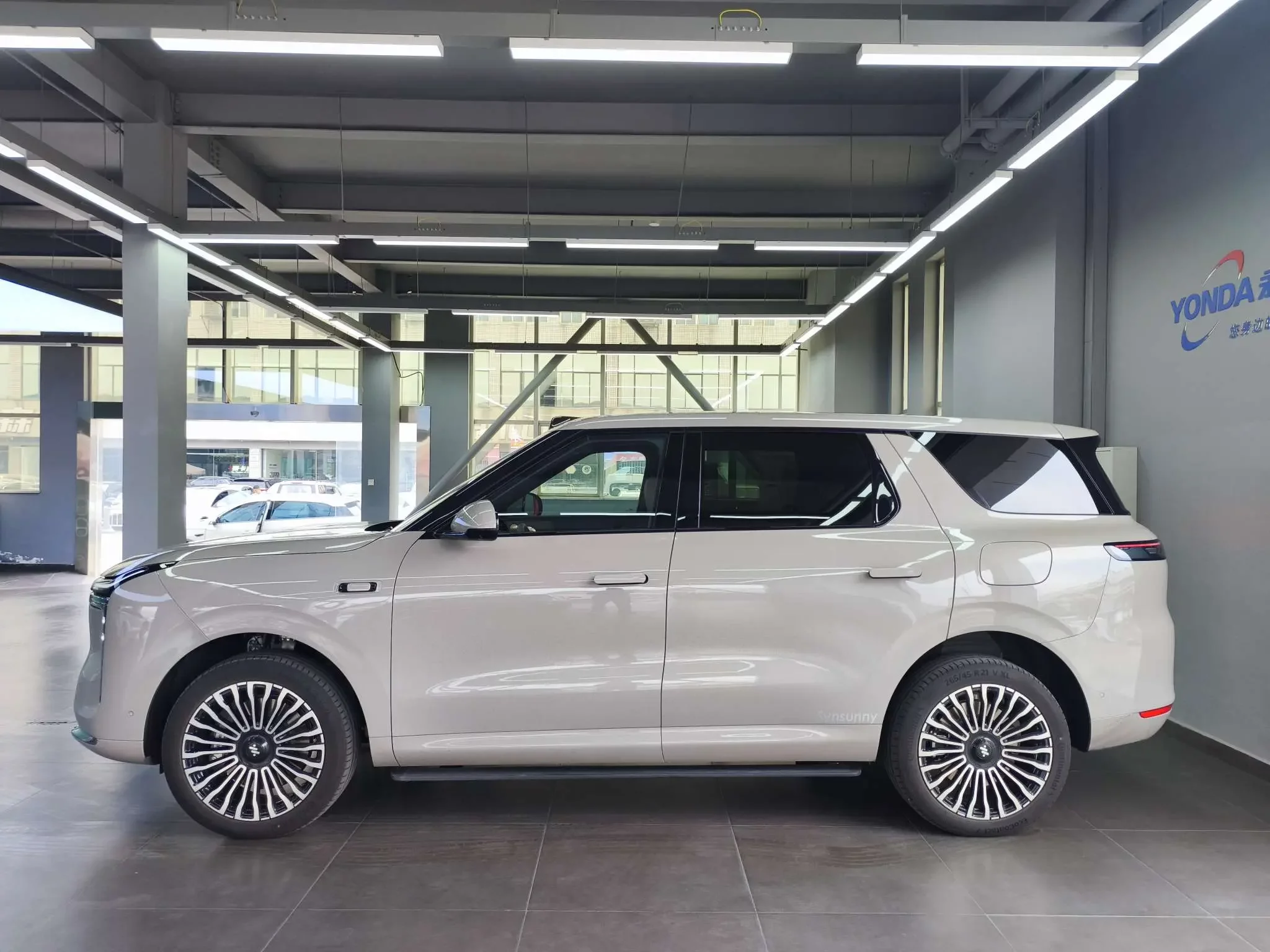 Zhiji LS8