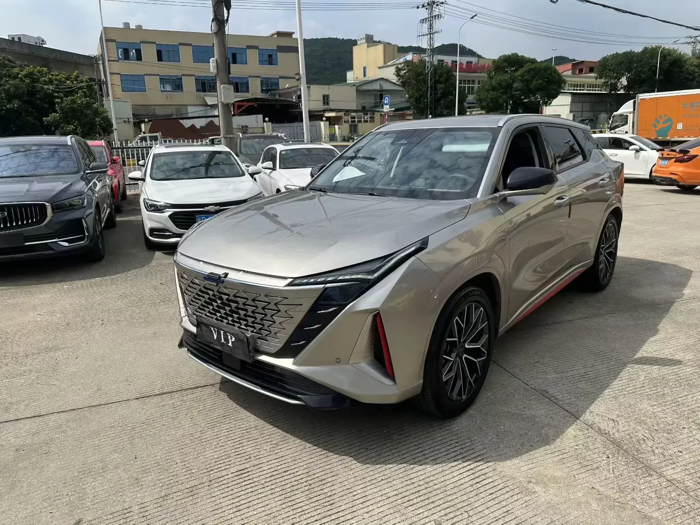 OSHAN CHANGAN AUCHAN Z6