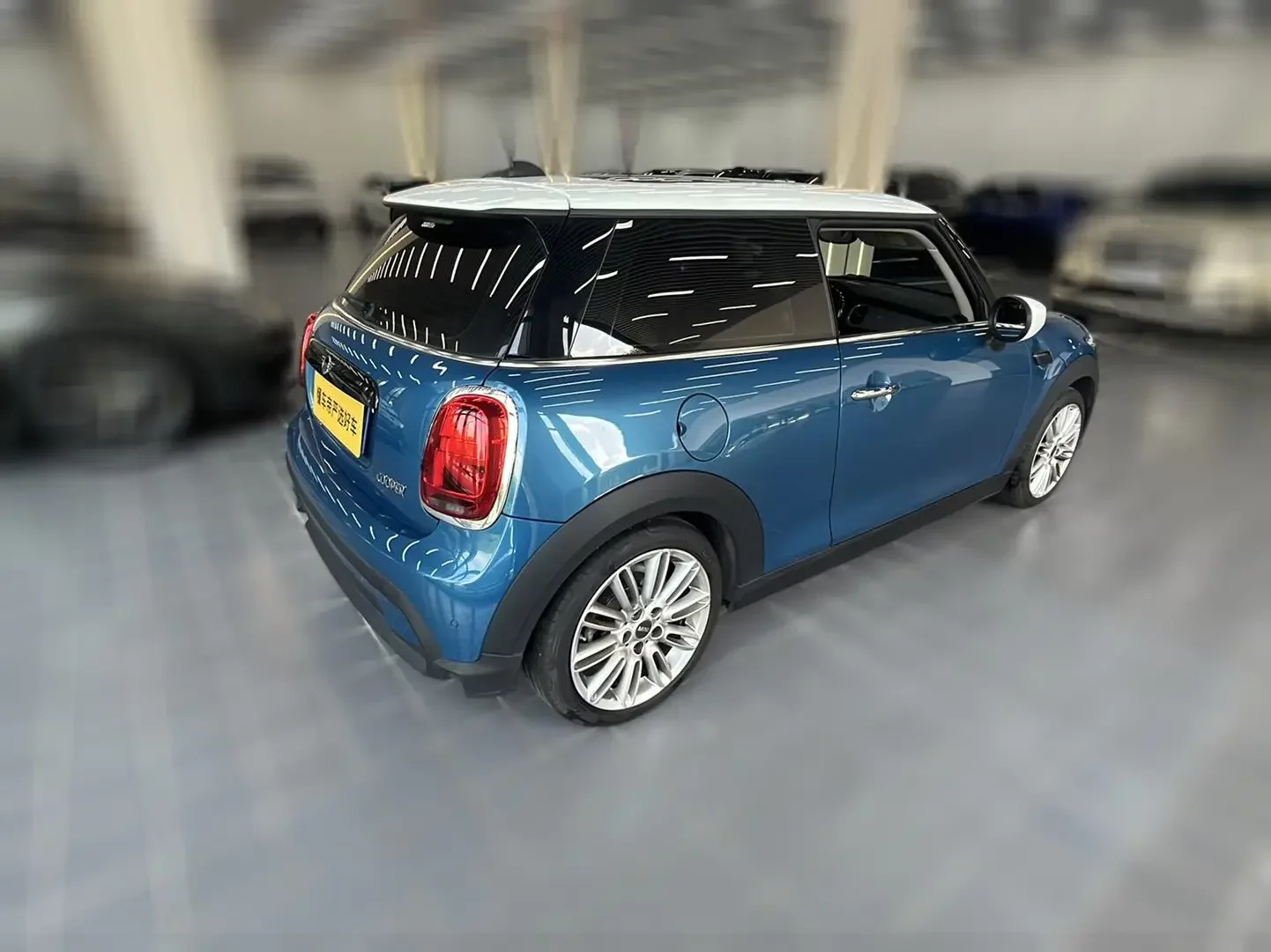MINI MINI