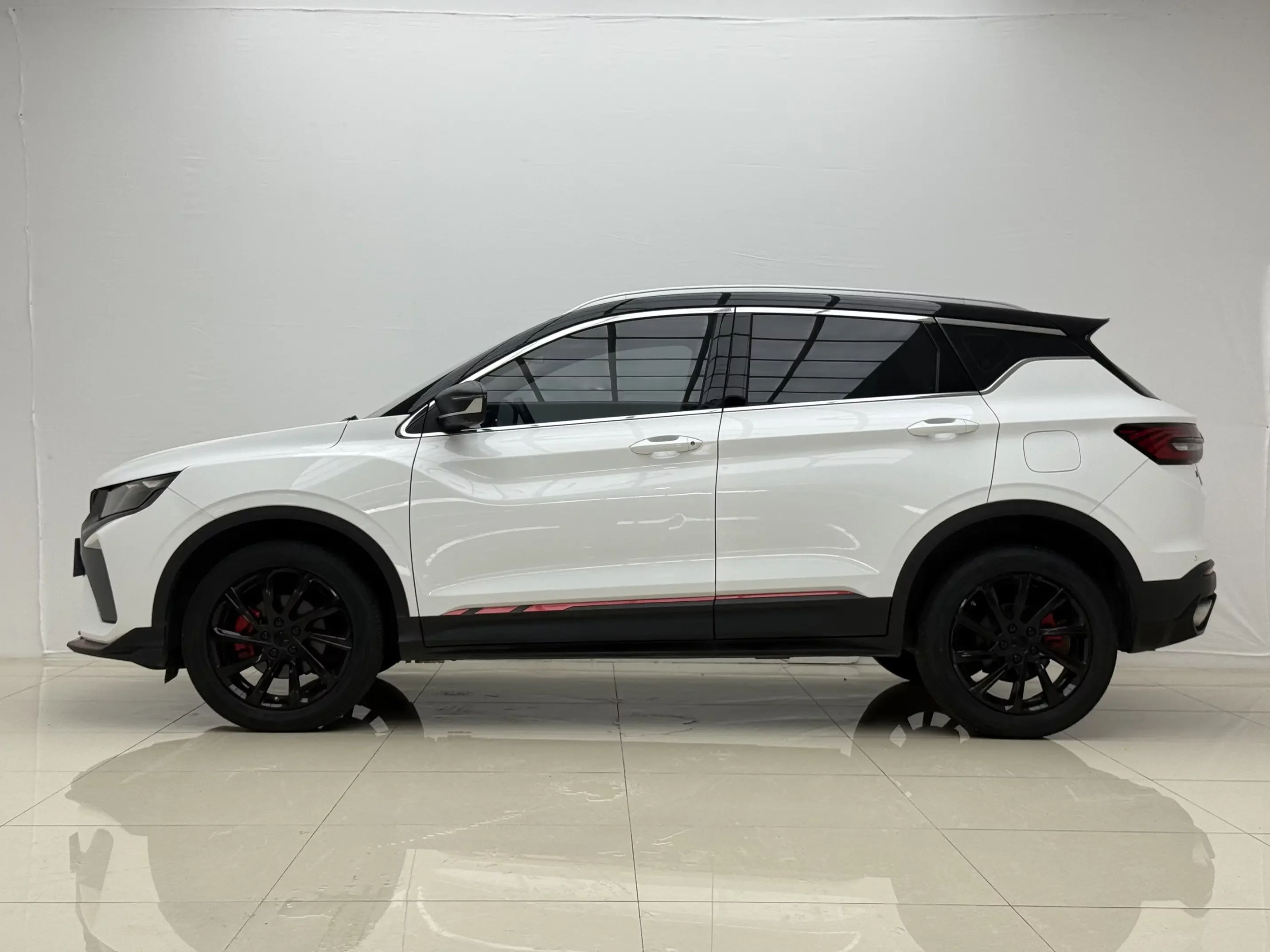 Geely Coolray SX11