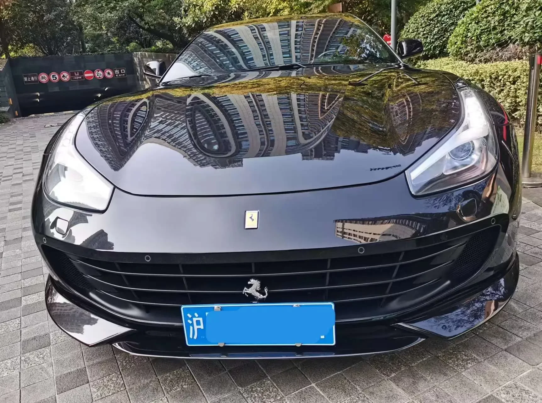 Ferrari GTC4Lusso