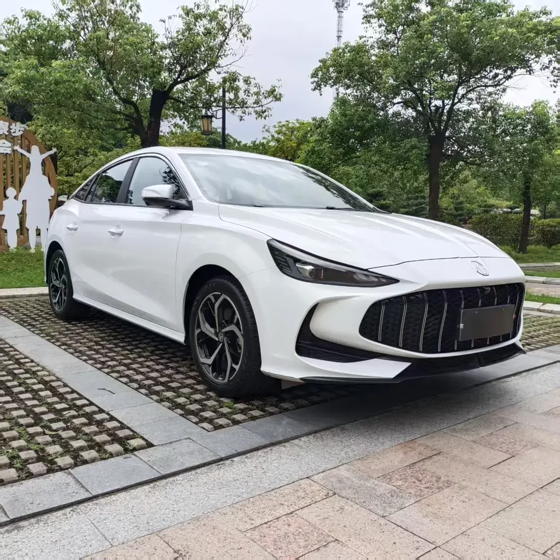 MG 5