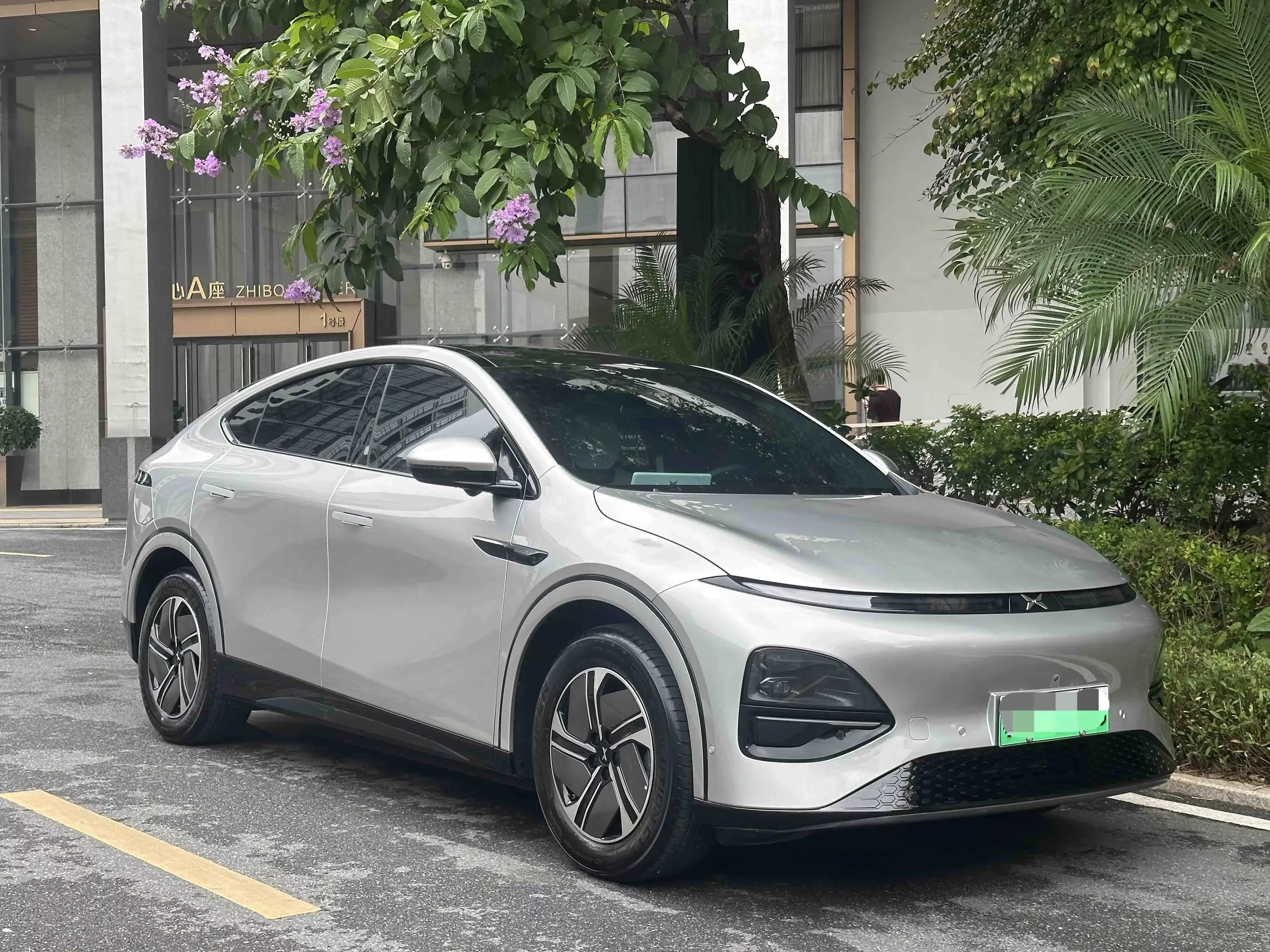 Xpeng G6