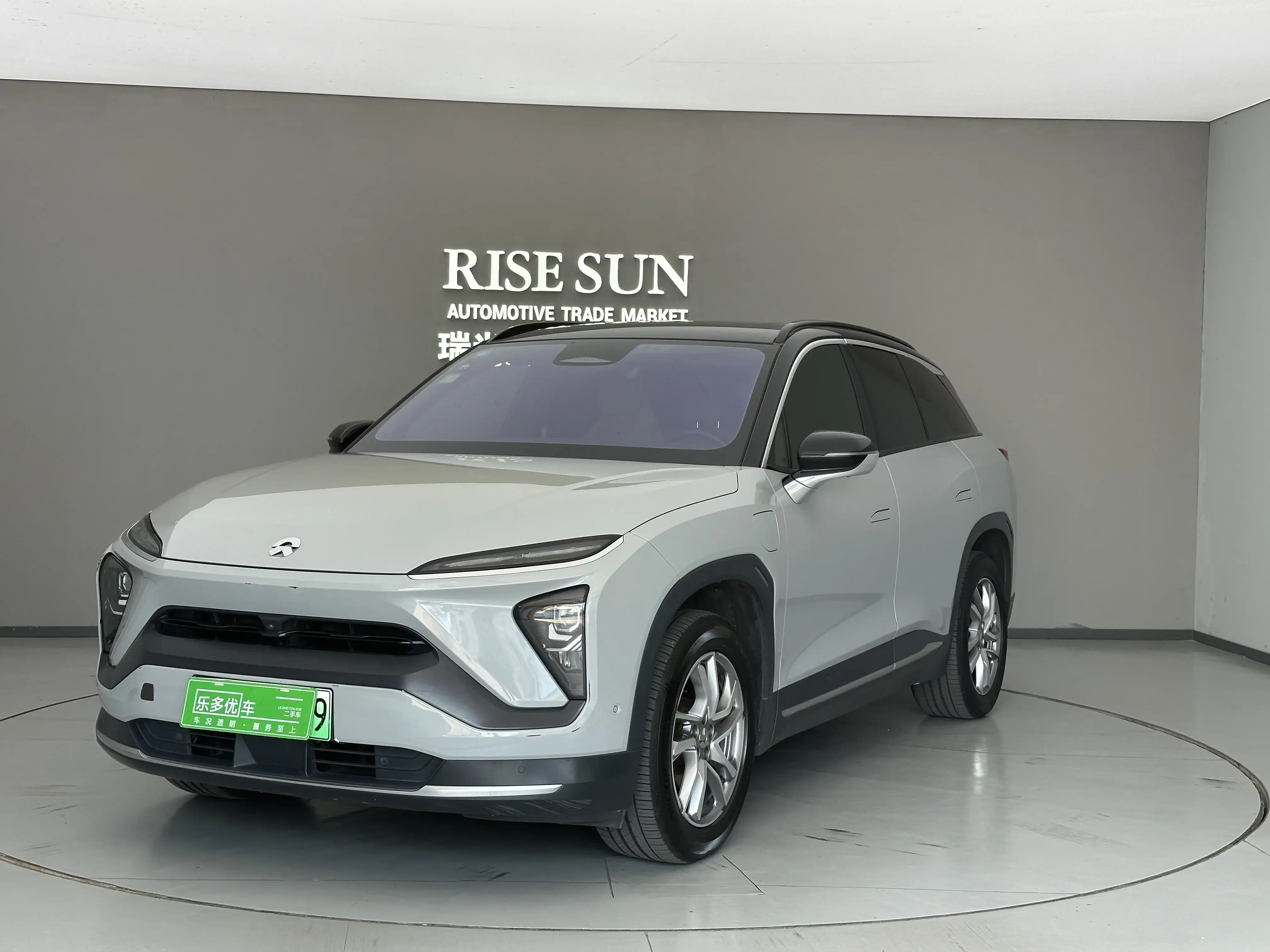 NIO ES6