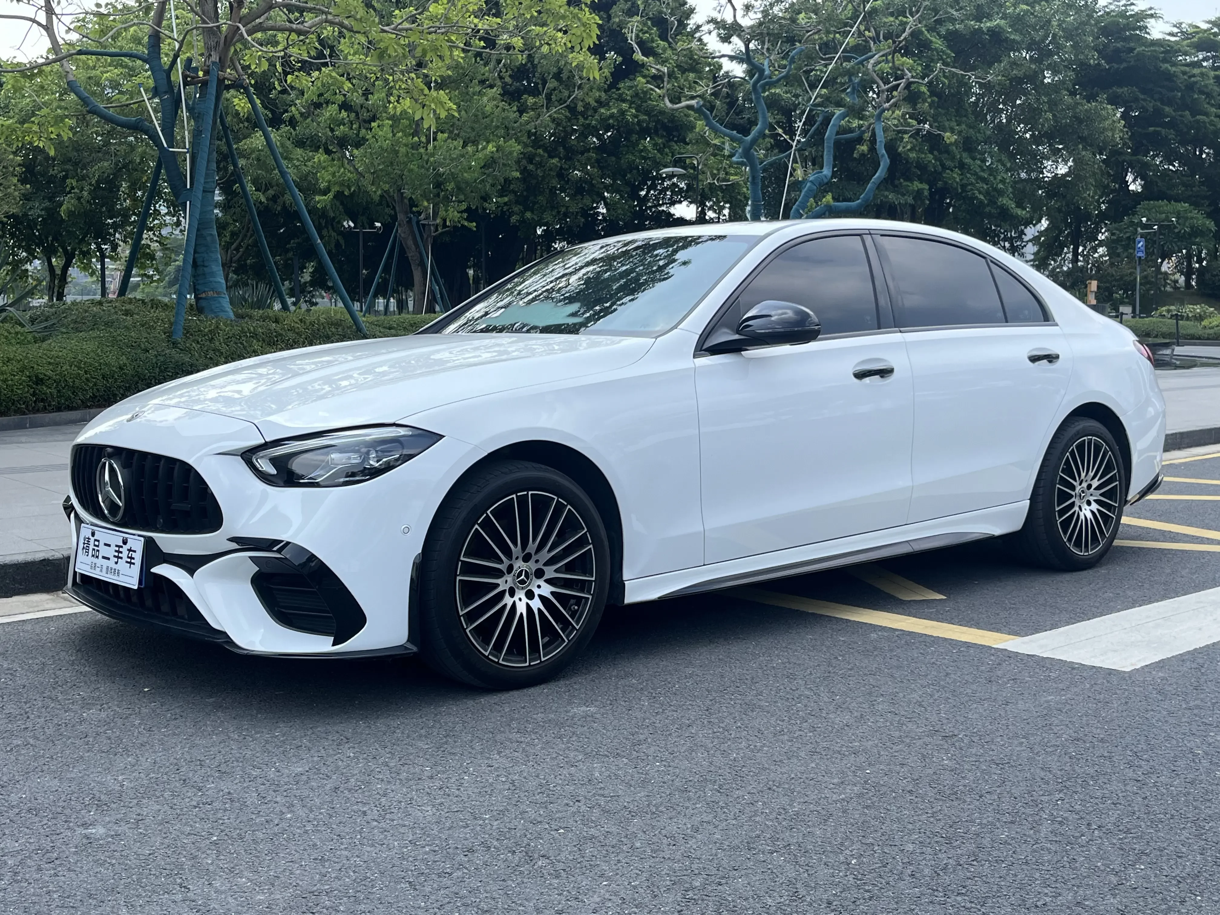 MERCEDES-BENZ C-CLASS