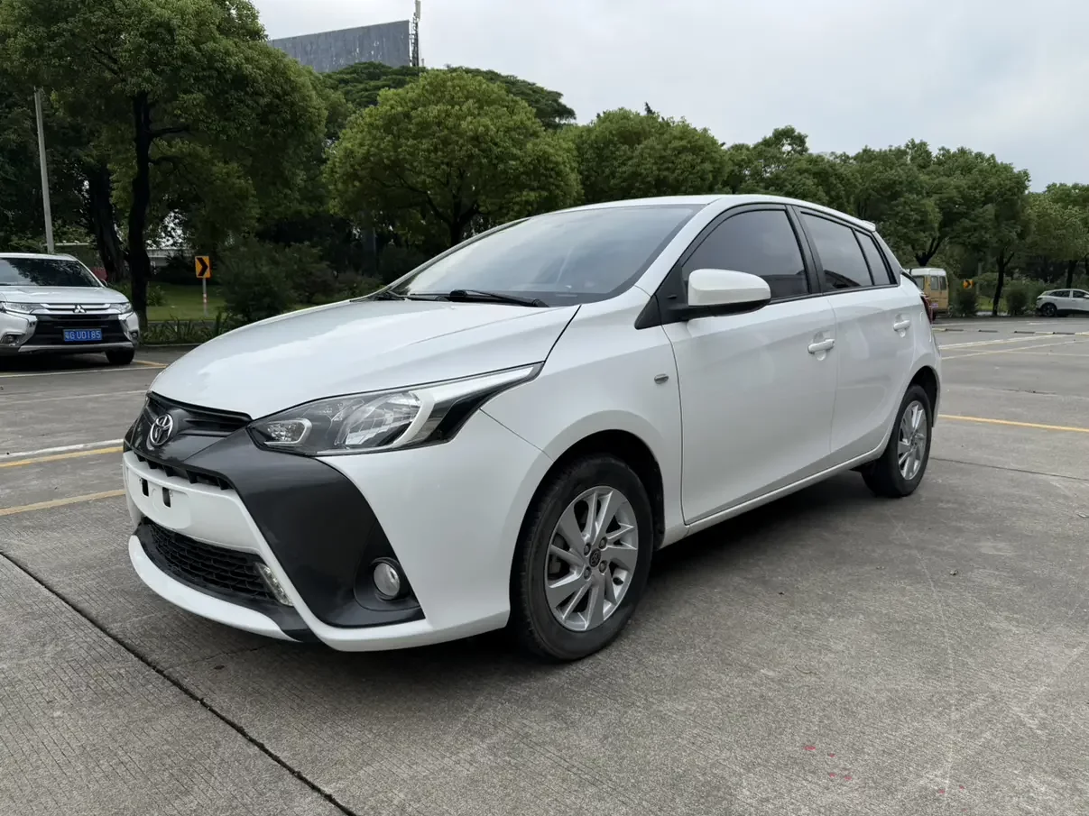 Toyota Yaris L