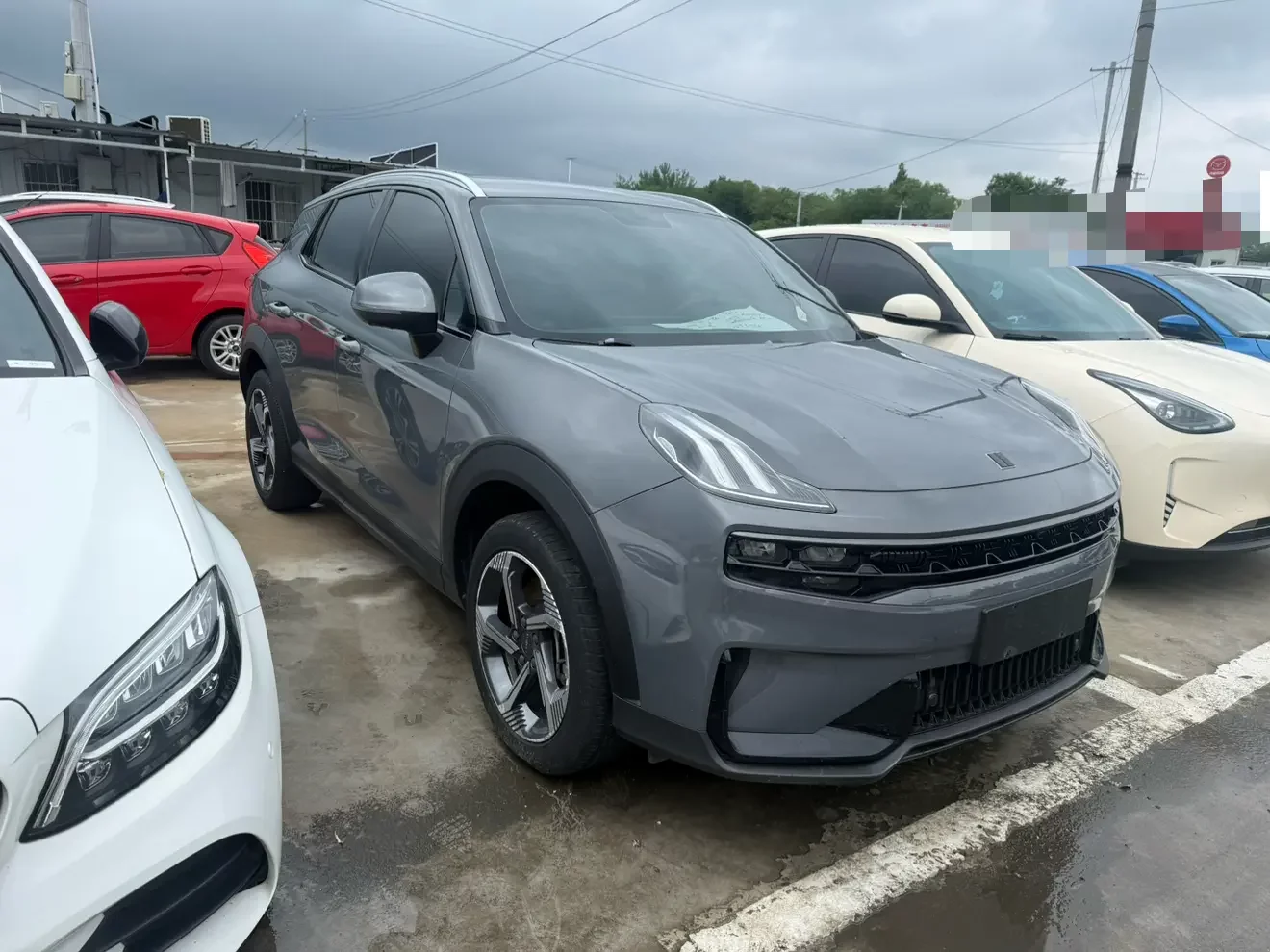 Lynk & Co 06